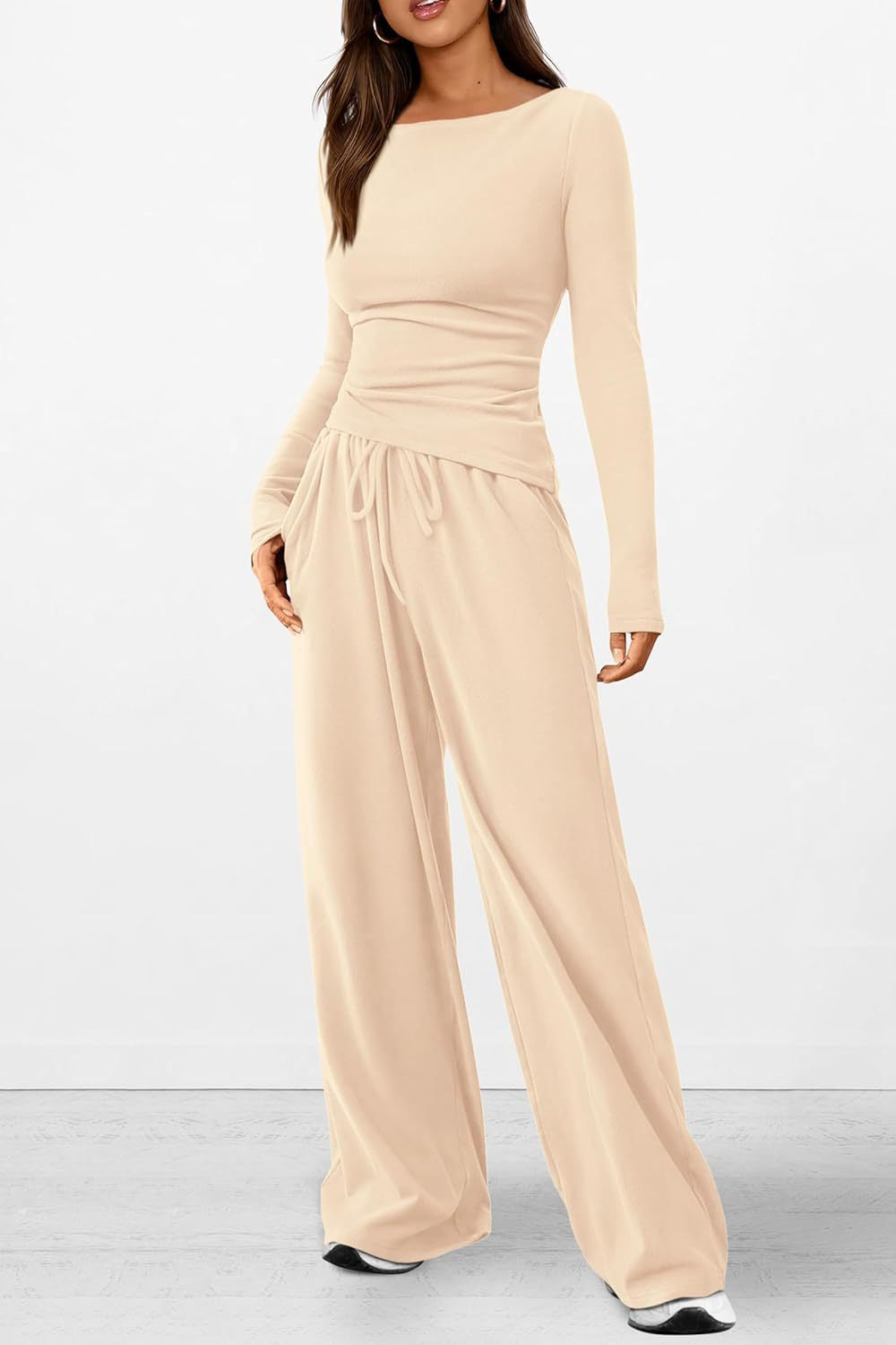 Long-sleeved T-shirt, wide-leg pants, casual wear, sportswear